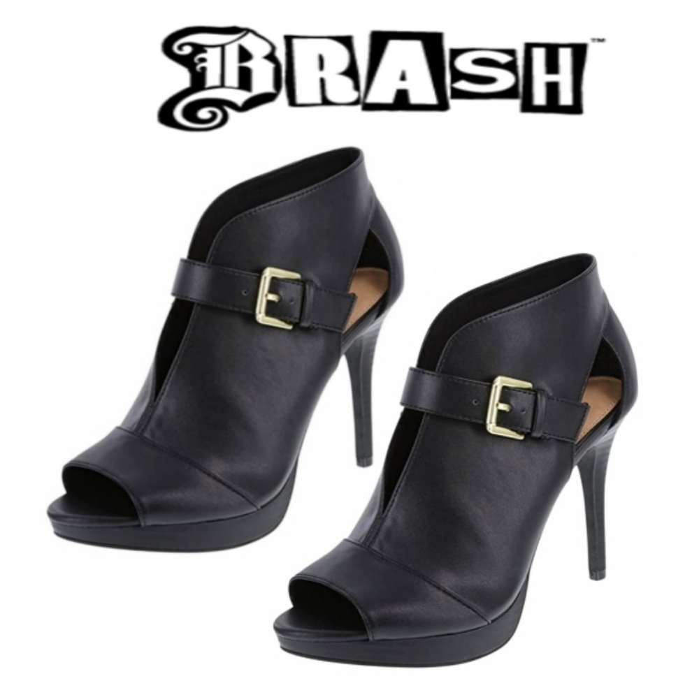 ●SALE●$🇨🇦Hayden's Brash  Buckled Bootie
